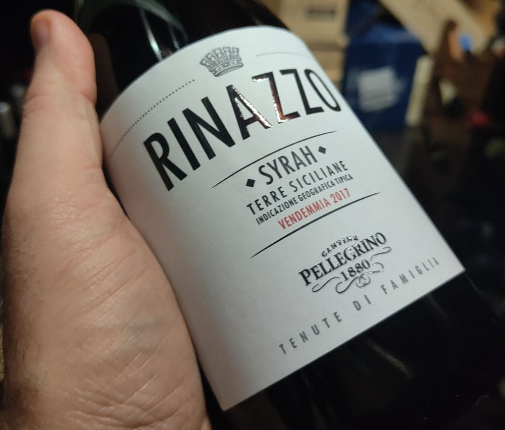 Rinazzo Syrah Terre Siciliane 2021: un vino rosso onesto per le ...